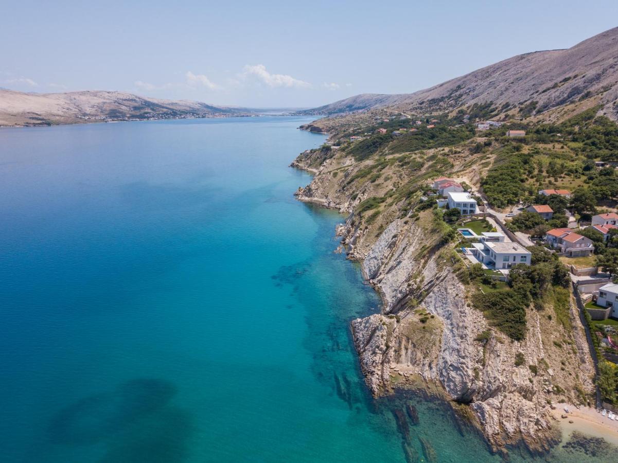 A White Cliffside Studio Đảo Pag Ngoại thất bức ảnh