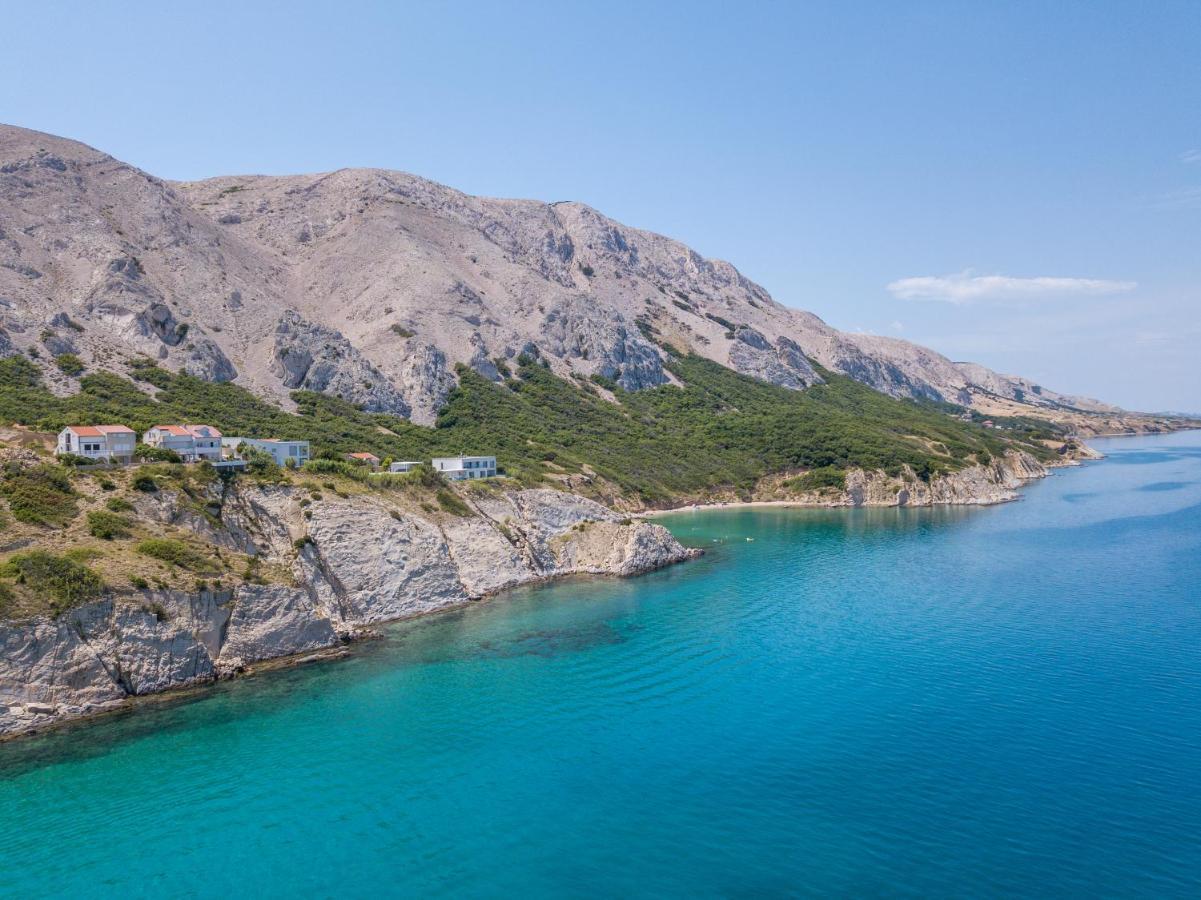 A White Cliffside Studio Đảo Pag Ngoại thất bức ảnh